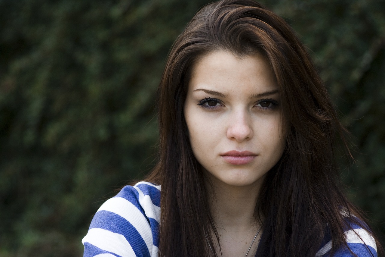 woman-1132617_1280