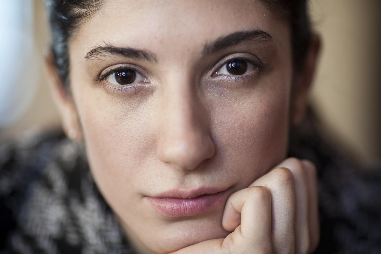 woman-2604283_1280